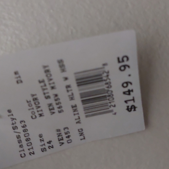 Ivory Ventian Style Wedding Dress - Picture 2 of 2